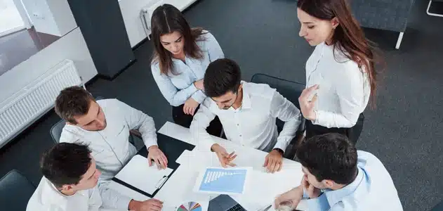 Integración con nuestras áreas operativas y legales - CyC Services
