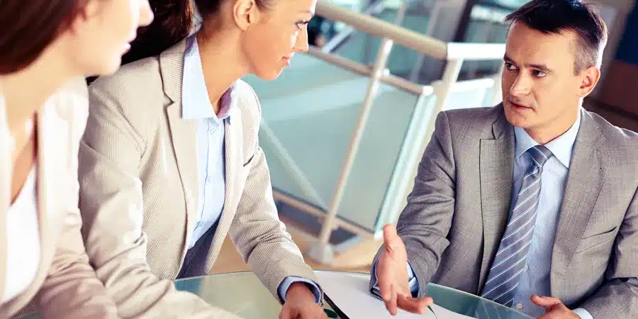 Protección de la reputación empresarial durante procesos de cobranza judicial - CyC Services